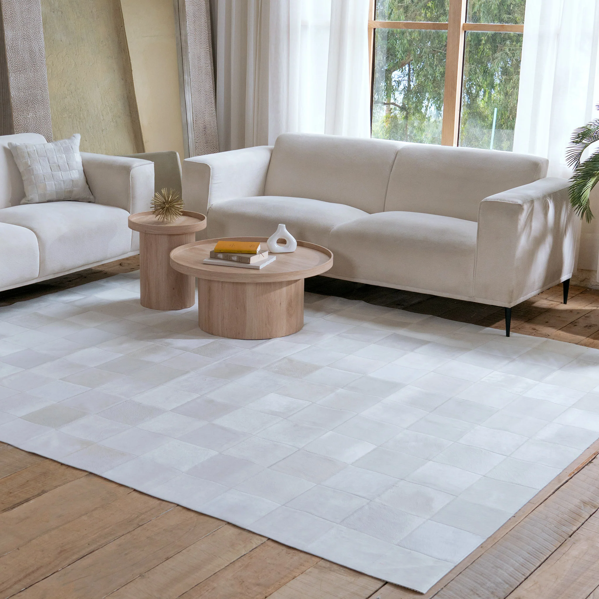 Rhodes White Cowhide Rug - Image 5
