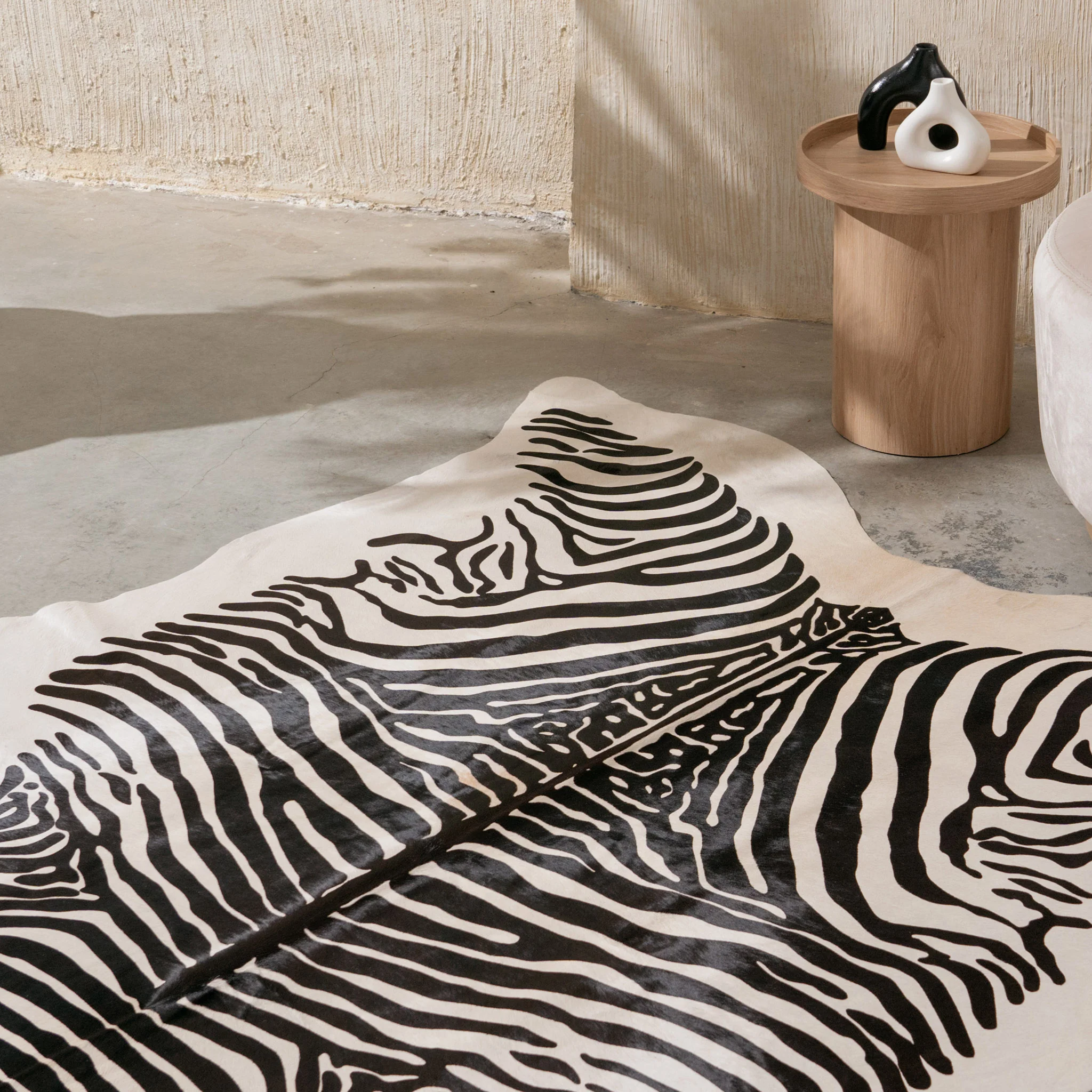 Zebra Spine Cowhide Rug - Image 4